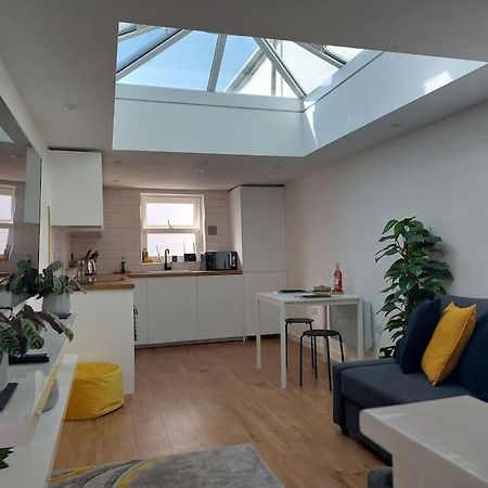 1 Bedroom Modern Duplex Southampton Eksteriør bilde