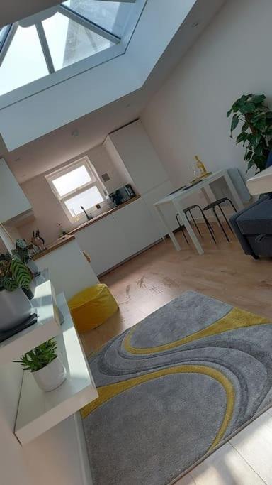 1 Bedroom Modern Duplex Southampton Eksteriør bilde