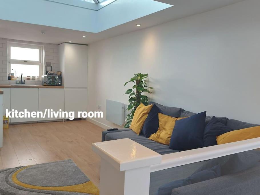 1 Bedroom Modern Duplex Southampton Eksteriør bilde